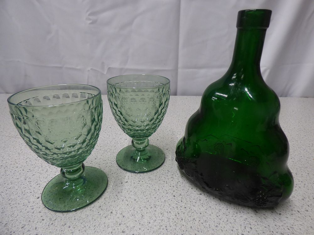 Lot 215: Two Green Glass Villeroy and Boch Boston Goblets and a Art Glass Wine Bottle