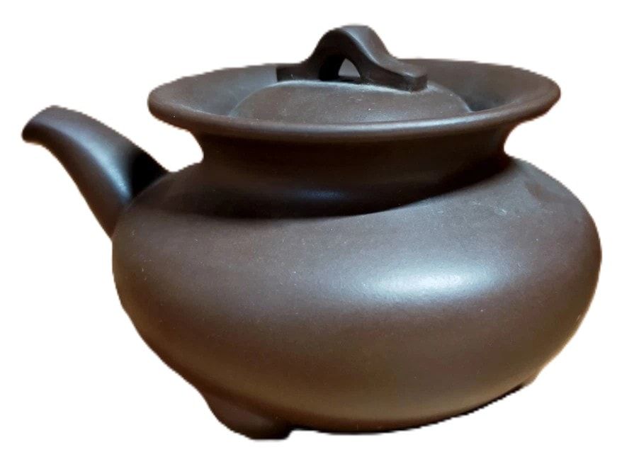 Lot 393: A Chinese Yixing Purple Clay Teapot