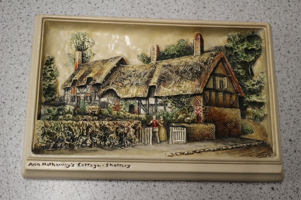 Lot 443: Osborne Ivorex Relief Plaque, Ann Hathaway's Cottage, Shottery
