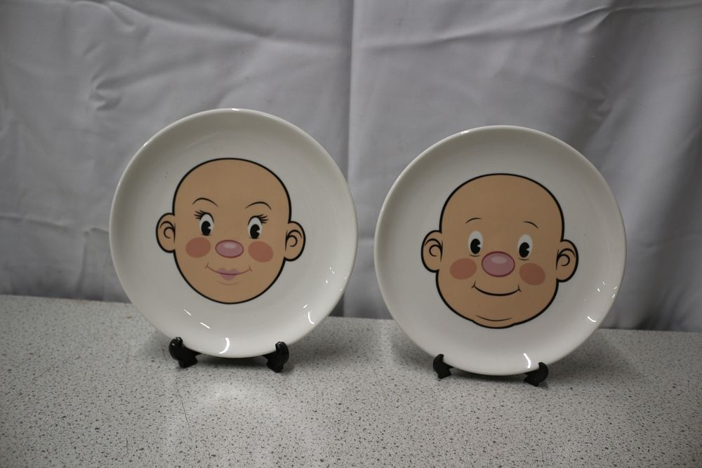 Lot 268: A Pair of Fred 'Plays With His Food' Ceramic Plates