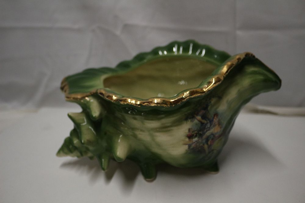 Lot 328: Victorian Ceramic Conch Shell-Shaped Planter