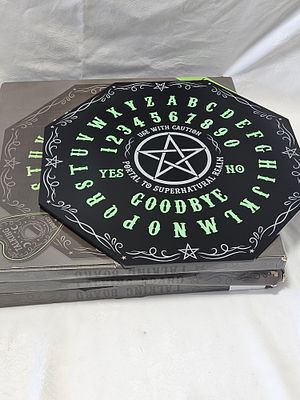 Glow In The Dark Octagon Spirit Talking Board. 3 pc