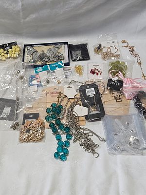 Assorted Jewelry