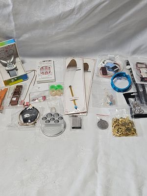 Wrist Watch Bands, Gold Metal Charms, Nails, Bugs Bunny Watch