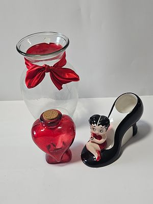 Vintage 1995 Ceramic Betty Boop High Heel Shoe, Vases