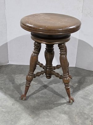 Victorian Glass Ball and Claw Foot Adjustable Piano Stool. This Victorian adjustable piano stool 