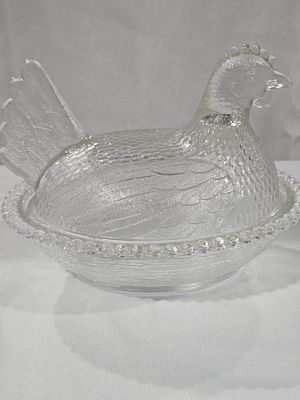 Indiana Glass Clear Pressed Glass Hen on Nest Covered Dish. This Indiana Glass two-piece covered 