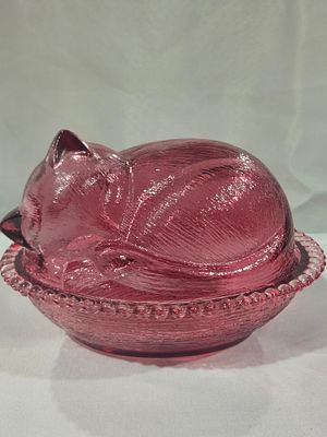 Indiana Glass Cranberry Pink Cat on a Nest Covered Dish. An Indiana Glass Company two-piece 