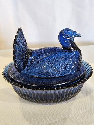 Cobalt Blue Pressed Glass Turkey on Nest Lidded Dish. This pressed glass dish features a figural 