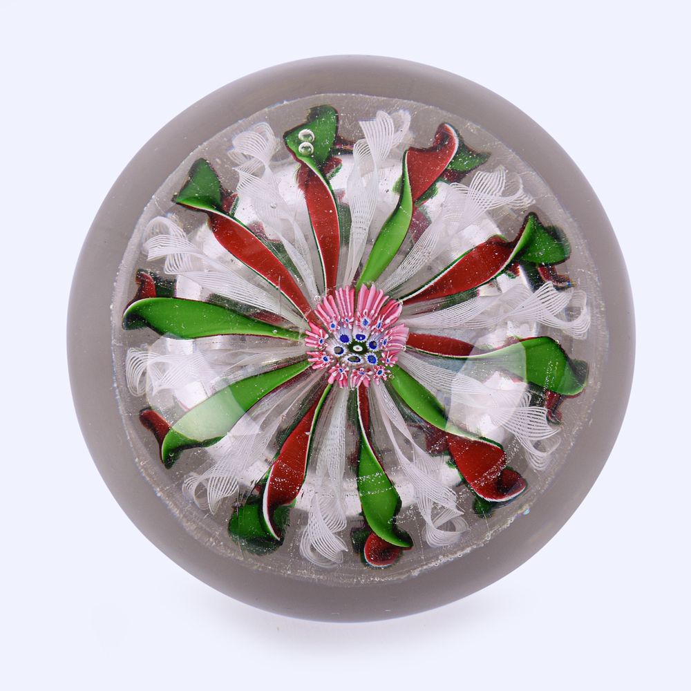 Lot 3: Antique St. Louis Crown Paperweight