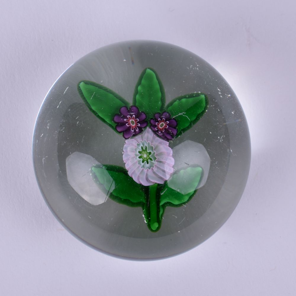 Lot 15: Antique Clichy Posy Miniature Paperweight