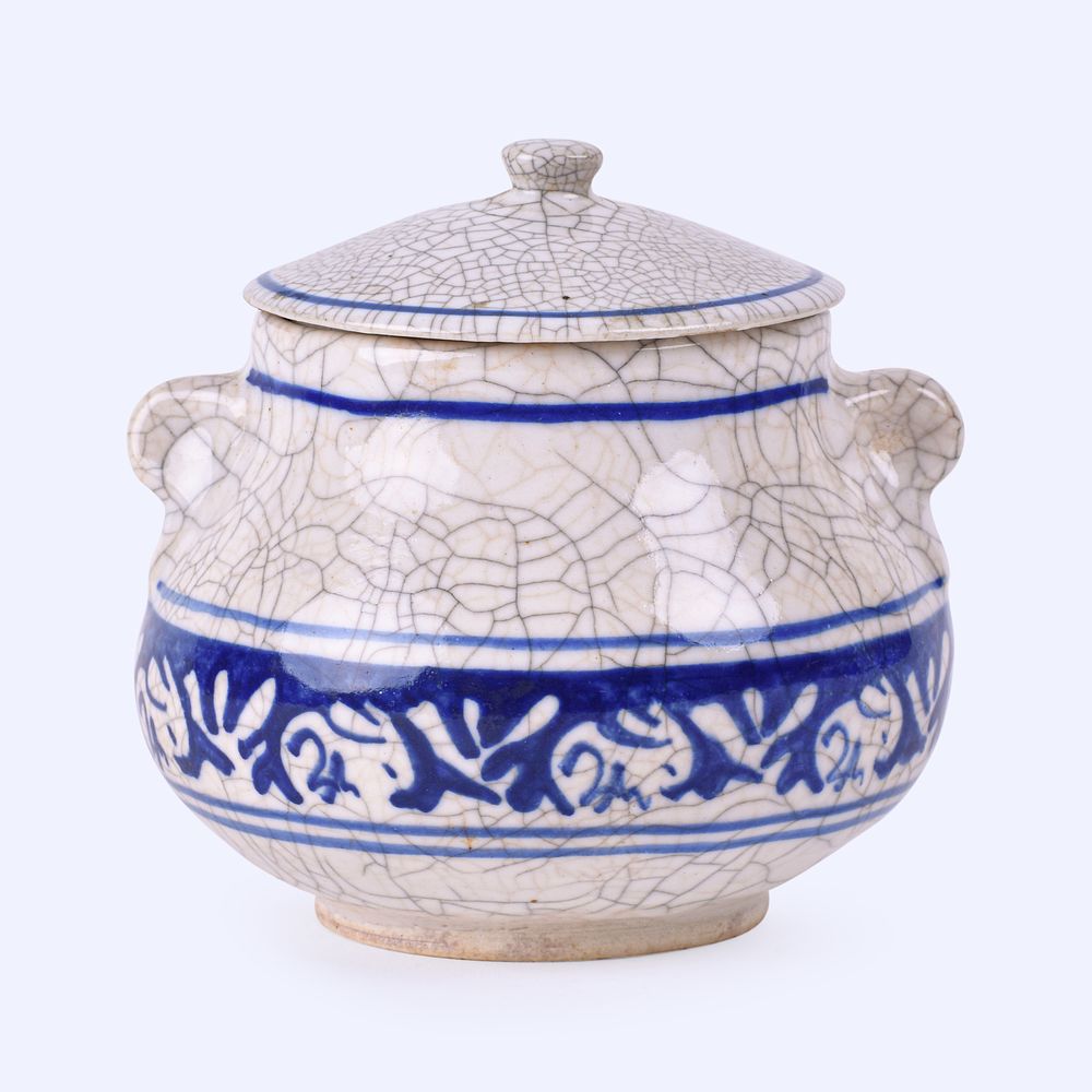 Lot 99: Dedham Pottery Rabbit Sugar Bowl