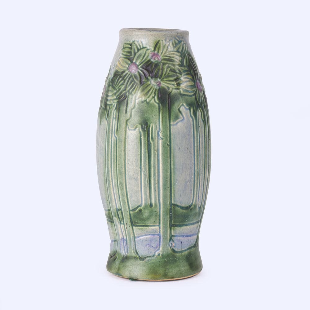 Lot 111: Roseville Pottery Vista Vase