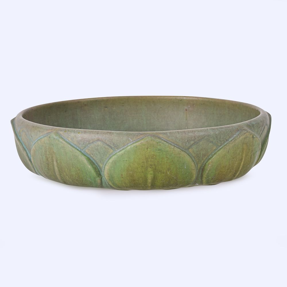 Lot 120: Roseville Pottery Early Velmoss Bowl