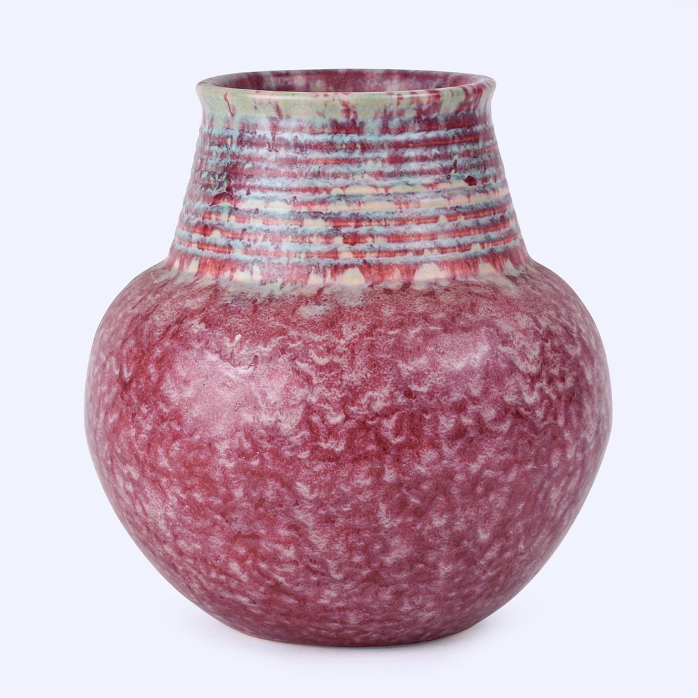 Lot 171: Roseville Pottery Imperial II Vase