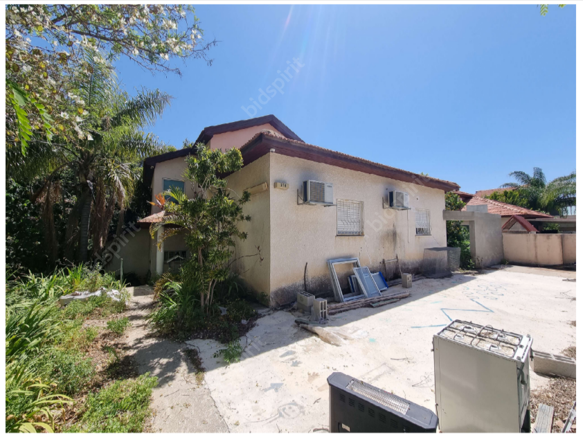 גורניצקי ושות', משרד עו"ד | תאריך אחרון להציע הצעות - נכס במושב יערה מנאמנות