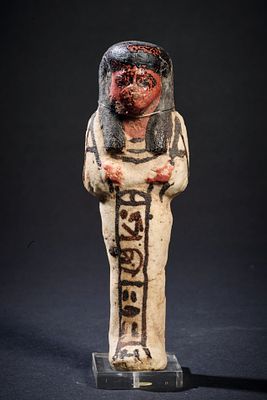 Shabti. White Ushabti with hieroglyphic inscription. New Kingdom, 19th - 20th Dynasty, 1215 - 
