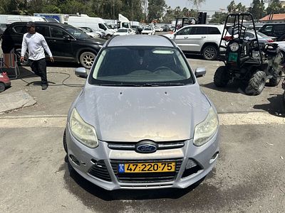 פורד פוקוס מודל 2012. יד חמישית
צבע: כסוף, מנוע: בנזין, נפח מנוע: 1,596 סמ"ק, מפתח: יש.
על 