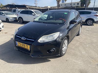 פורד פוקוס מודל 2014. יד רביעית
צבע: שחור, מנוע: בנזין, נפח מנוע: 1,596 סמ"ק, מפתח: יש.
על 