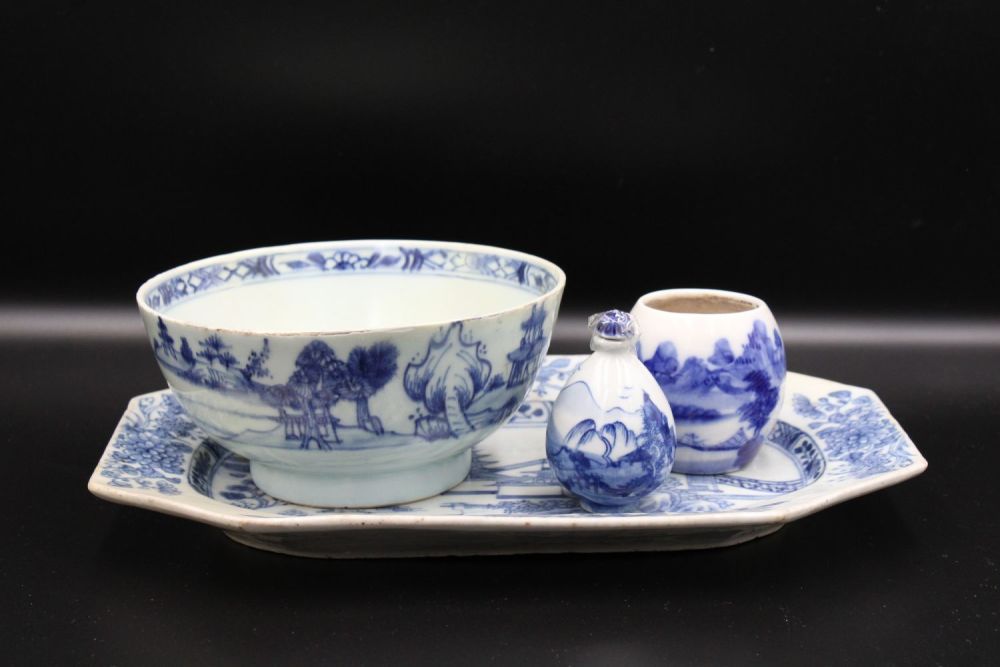 Lot 73: Four Chinese blue & white porcelain wares including...