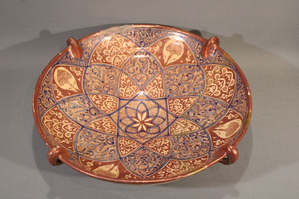 Lot 91: Rare 18th Century Hispano-Moresque Lusterware adorned with intricate...