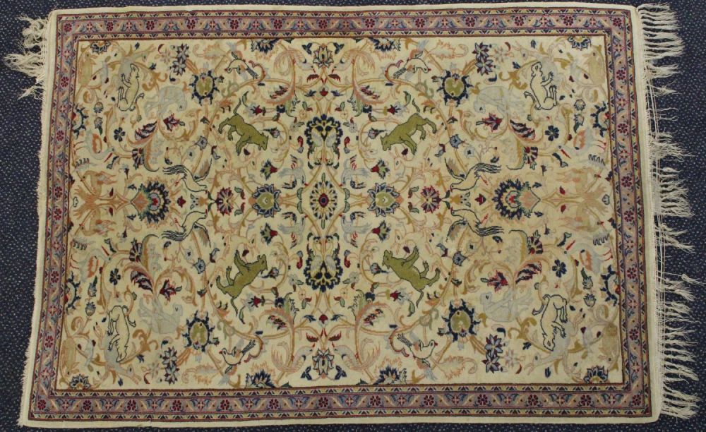 Lot 240: Stunning Isfahan Persian rug, 114x79cm. Hand-made masterpiece with...