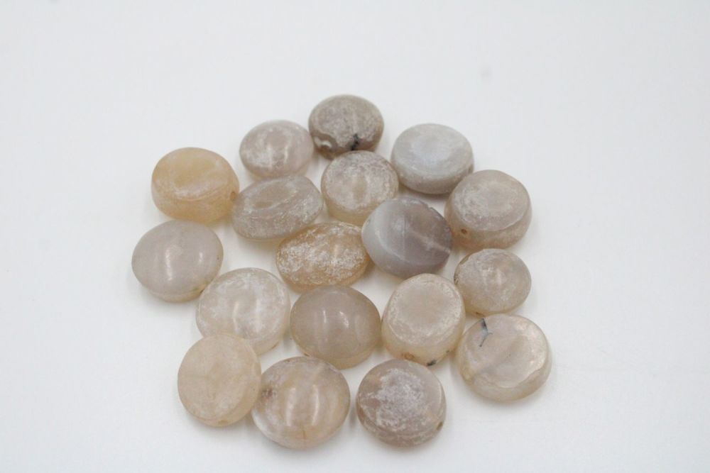 Lot 64: An Islamic Collection of Agate Beads (18) with...
