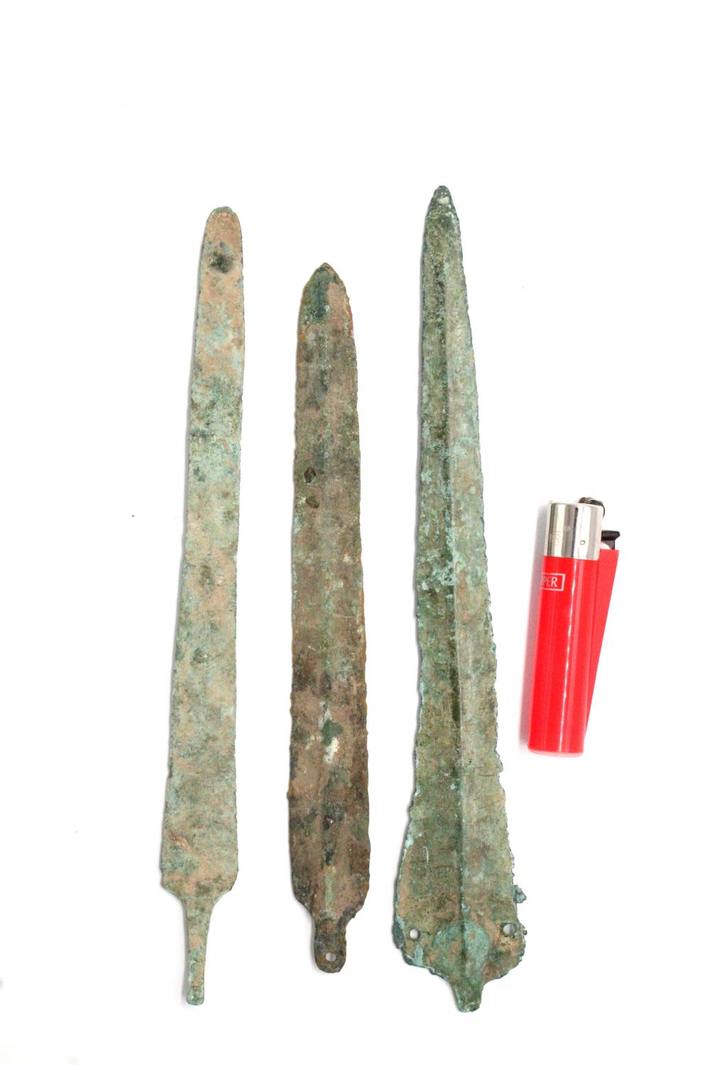 Lot 154: A Lot of 3 Luristan Bronze Arrowheads from...