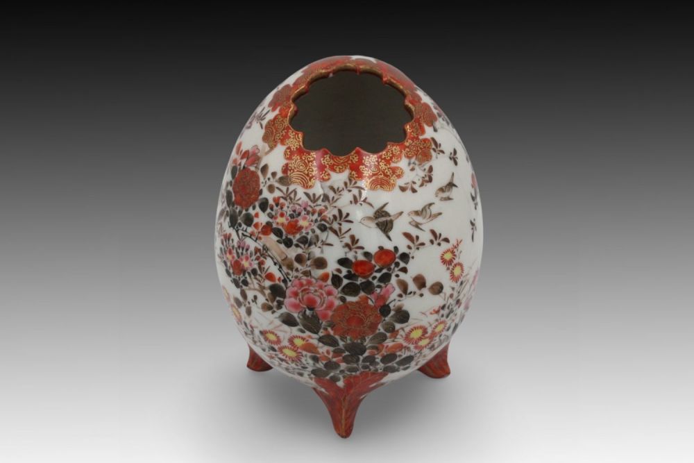 Lot 260: A Japanese Egg on a Stand from the...