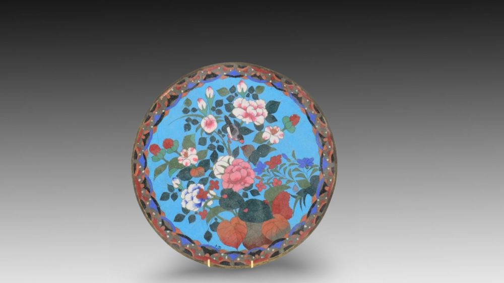 Lot 265: A Japanese Cloisonné Dish from the 19th Century