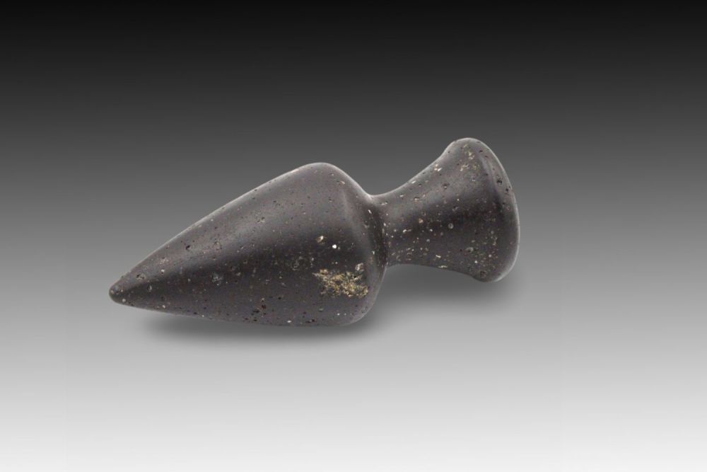 Lot 352: An Ancient Egyptian Glass Architect Tool from 664-332...