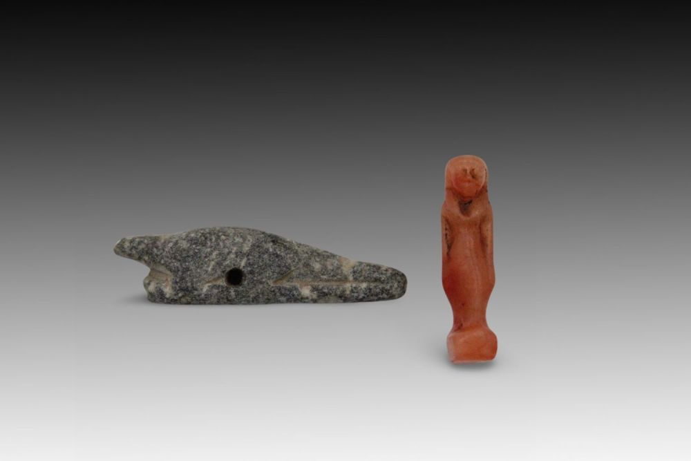 Lot 364: 2 Ancient Egyptian Amulets - one Carnelian, one...