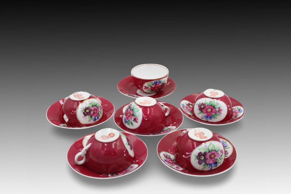 Lot 380: A Russian Gardner Porcelain Tea Set with a...