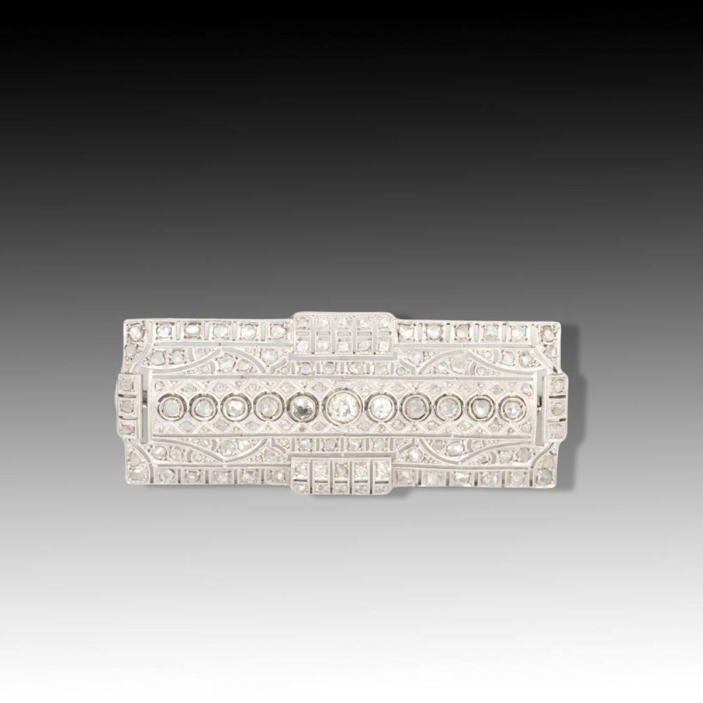 Lot 426: A Diamond Brooch Crafted from High-Carat White Gold...