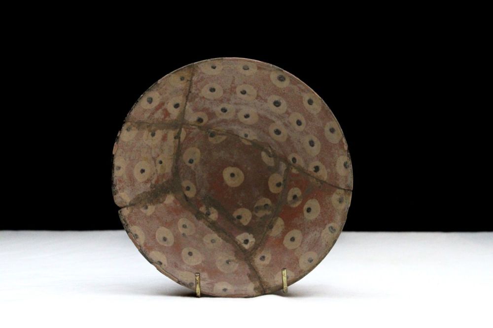 Lot 95: An Islamic Ceramic Bowl from Samarkand, Uzbekistan in...