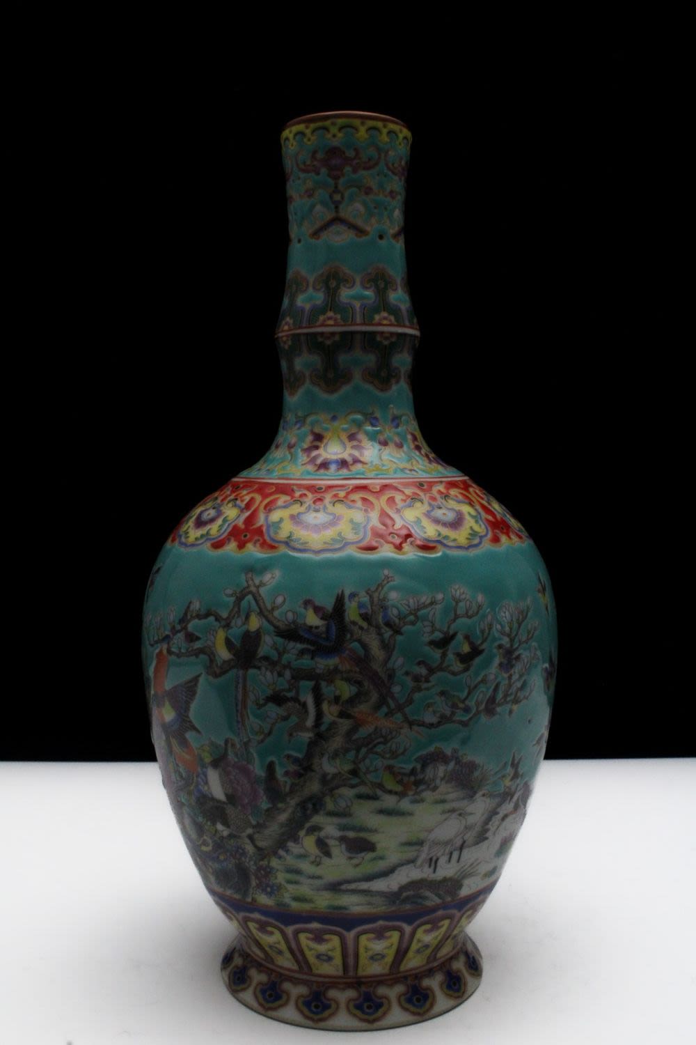Lot 271: A Chinese Porcelain Enamel Colour Vase Depicting Flowers...