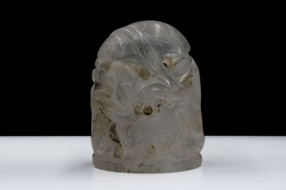 Lot 333: A Chinese Crystal Top Hat Button Depicting Animals.