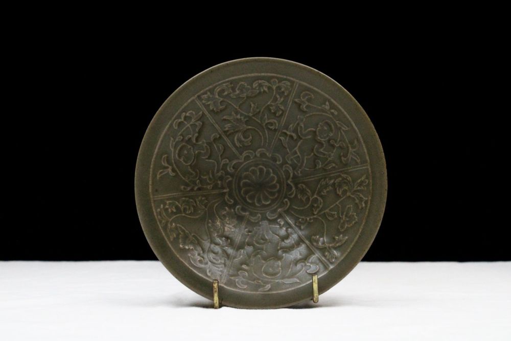 Lot 350: A Chinese Yaozhou Celadon Bowl from the Song...