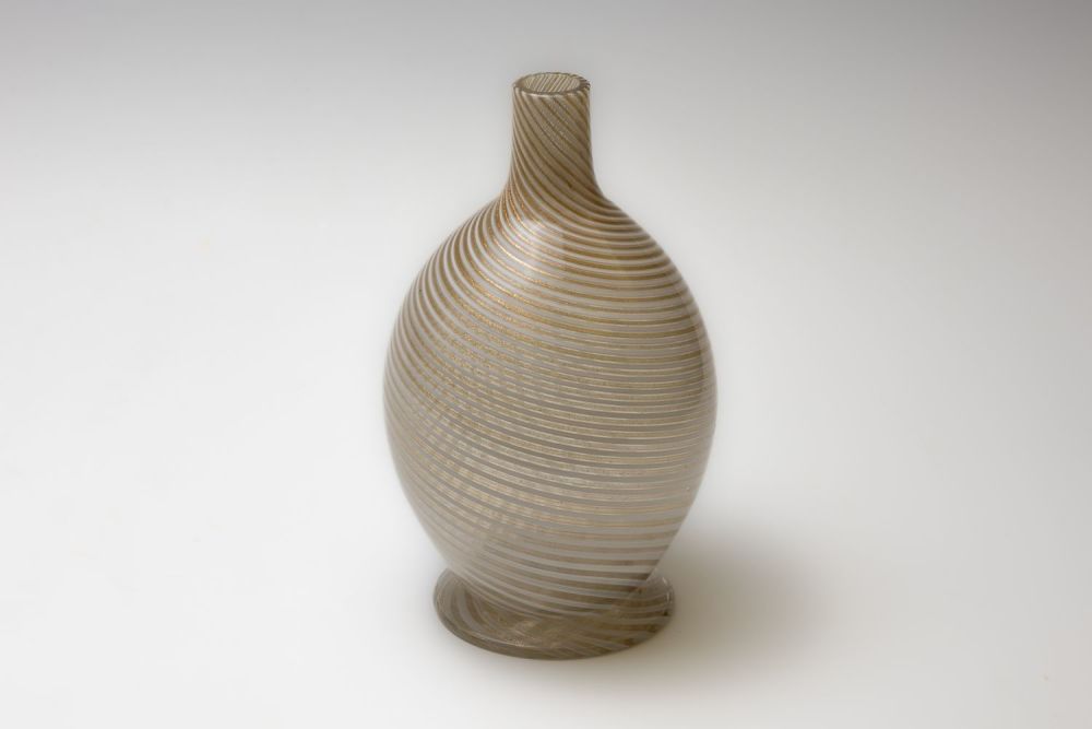 Lot 72: A Vintage Italian Murano Filigrana Glass Vase from...