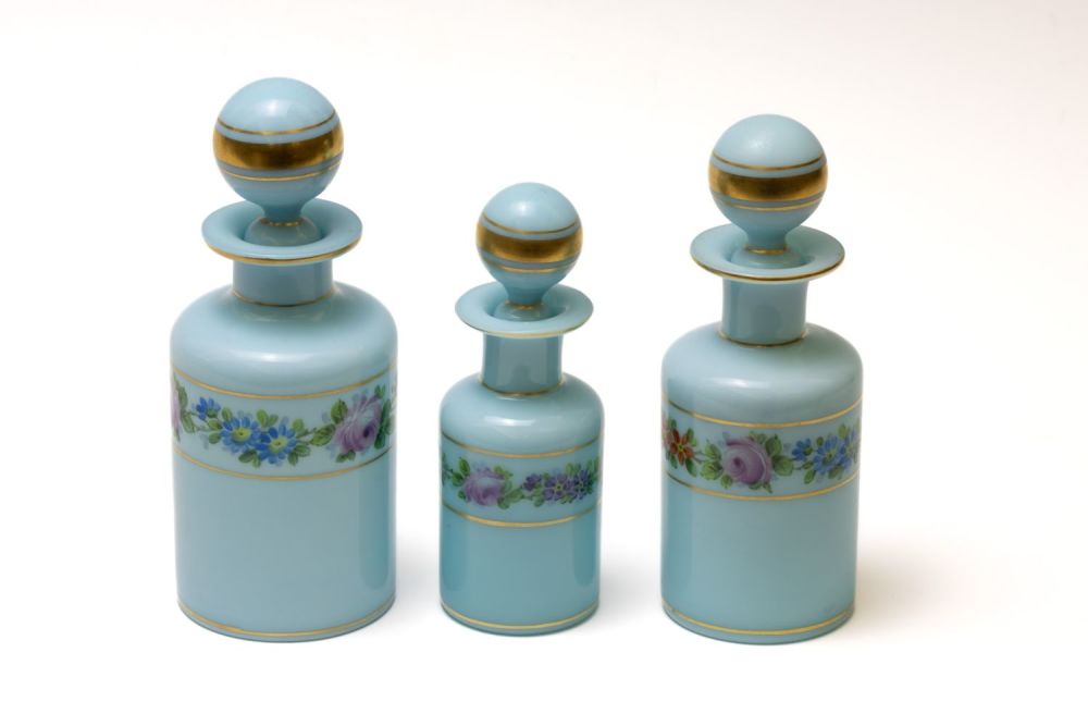 Lot 112: A Lot of 3 Vintage Bohemian Opaline Perfume...
