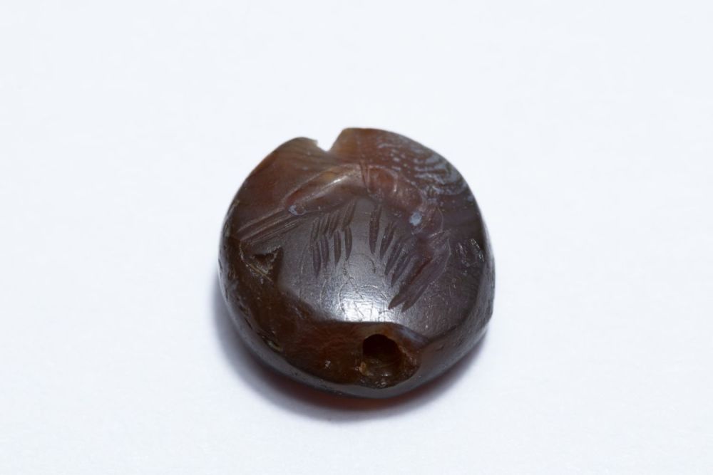 Lot 179: A Fine Dark Red Agate Seal Scarab Gem...