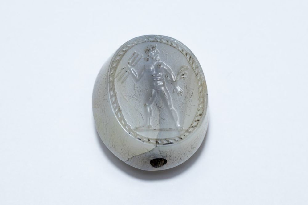 Lot 239: A Roman Sulaymaniyah Agate Stone Depicting a Roman...