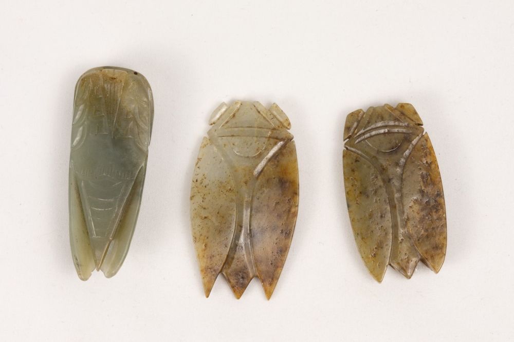 Lot 351: A Lot of 3 Chinese Jade Figures from...