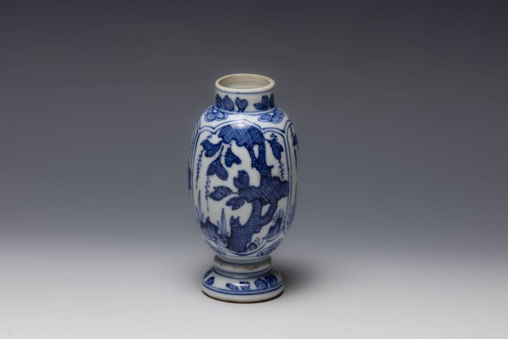 Lot 376: A Chinese Blue & White Vase from the...