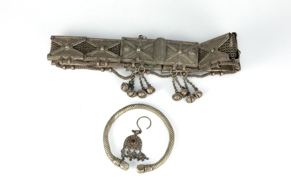 Lot 447: A Tribal Yemeni White Metal Belt with a...