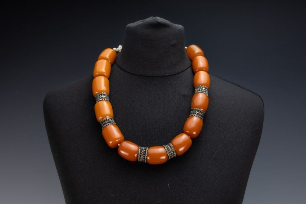 Lot 455: A Tribal Yemeni White Metal Necklace with Amber...