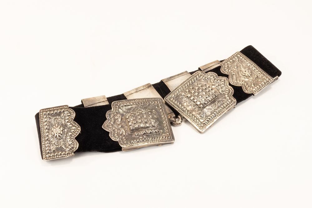 Lot 116: A Large Chinese Tibetan Silver Belt.