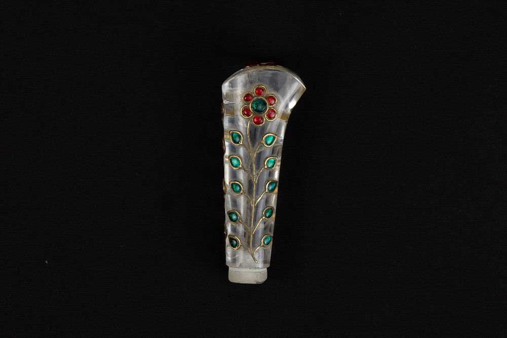 Lot 120: An Indian Mughal Style Crystal Dagger Handle Decorated...