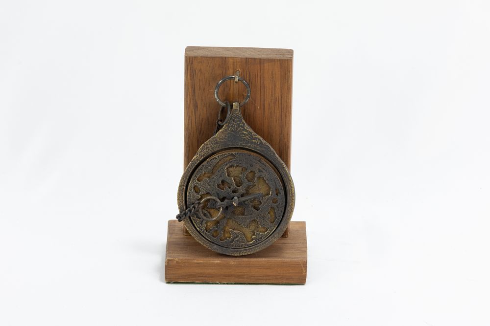 Lot 231: An Islamic Astrolabe from the 20th Century.