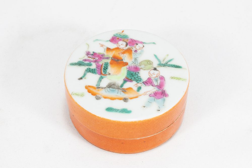 Lot 129: A Chinese Coral Ground Famille Rose Porcelain Pill...